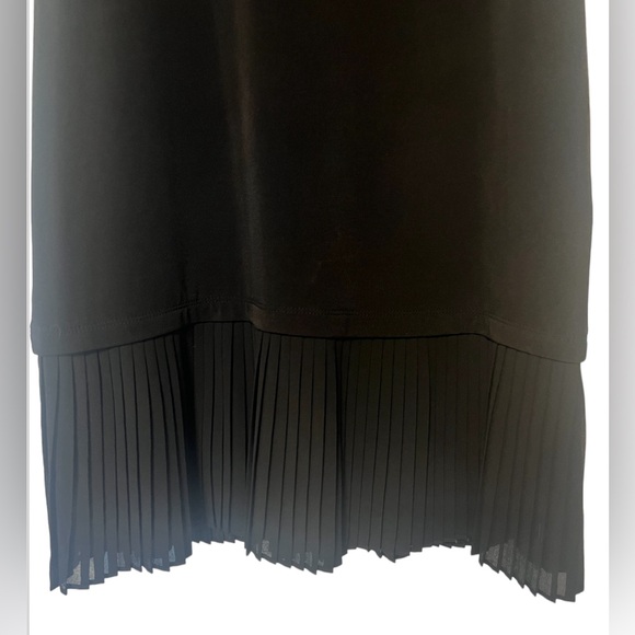 NWT Michael Kors Women’s Black Crew Neck Short Sleeve Pleated Hem Dress SzP/S - Picture 11 of 16